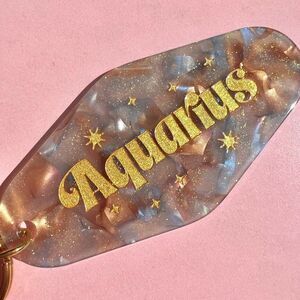 Engraved Aquarius Horoscope Astrology Glitter Resin Reflective Keychain